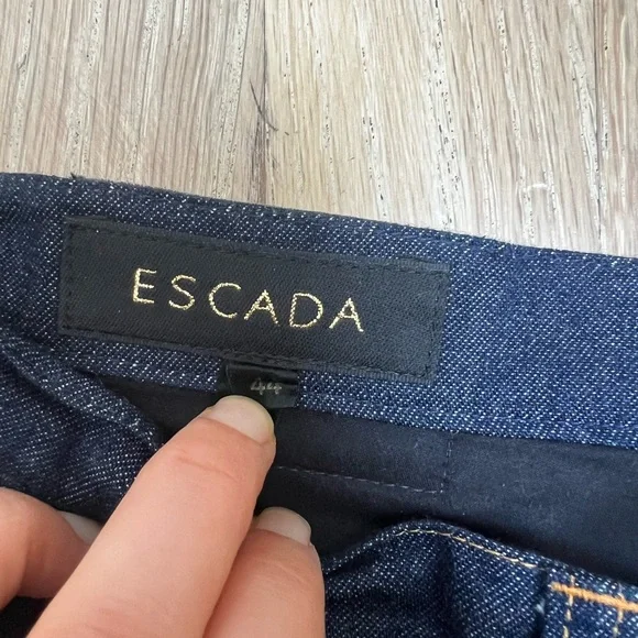 Escada size 44 indigo denim jeans with beading and embroidery - Picture 2 of 11